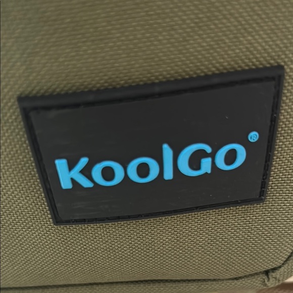 NWT Black and Olive 30 can cooler bag - Picture 3 of 6